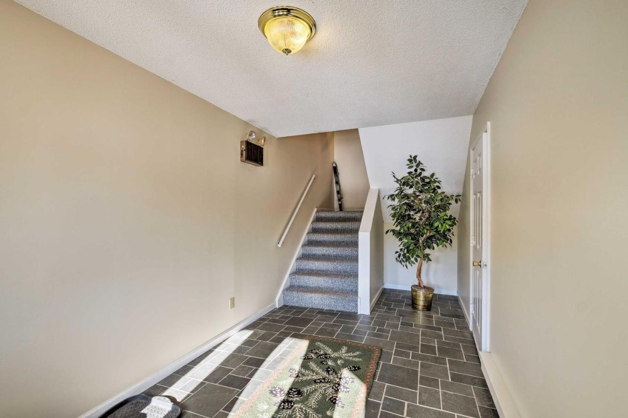 Condo With Loft 2 Mi To Windham Mountain Ski! Bagian luar foto